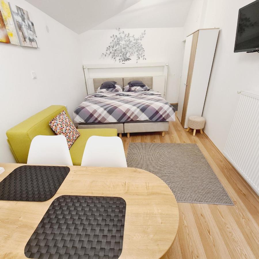 Cozy Studio Apartment Tian In Zagreb Buitenkant foto